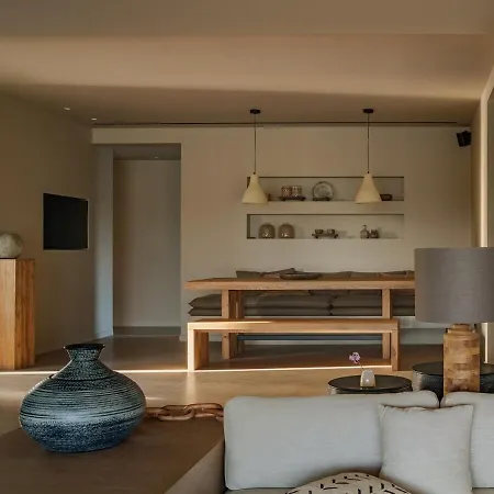 Beachfront Oneiro With Sea Views