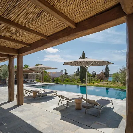 Beachfront Oneiro With Sea Views ヴィラ