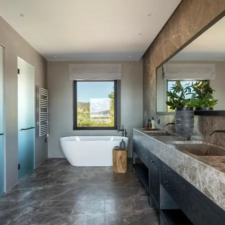 Beachfront Oneiro With Sea Views ヴィラ *