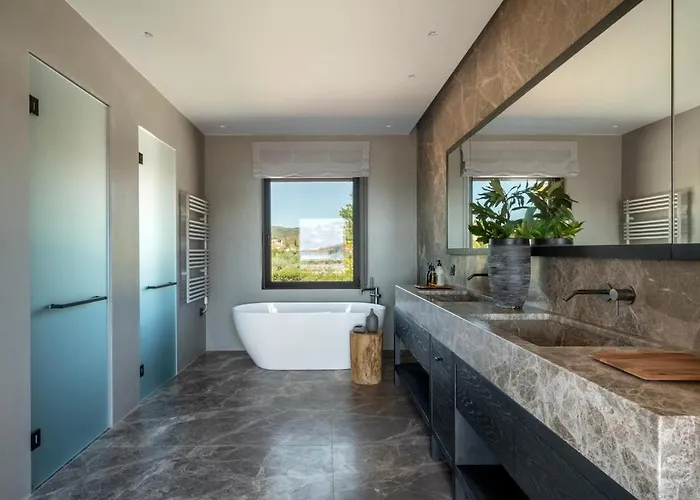 Beachfront Oneiro With Sea Views Villa *