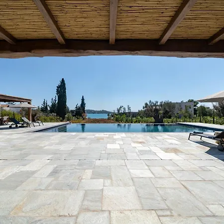 Beachfront Oneiro With Sea Views Villa *