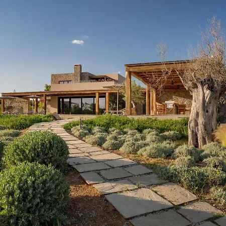 Beachfront Oneiro With Sea Views Porto Heli