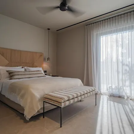Villa Beachfront Oneiro With Sea Views