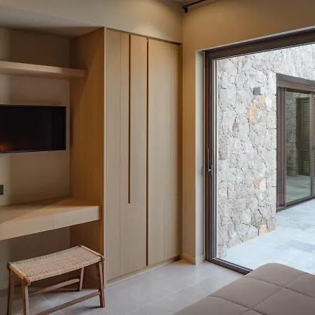 Beachfront Oneiro With Sea Views * Porto Heli