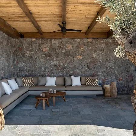 Villa Beachfront Oneiro With Sea Views