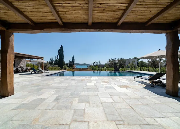 Beachfront Oneiro With Sea Views Villa *