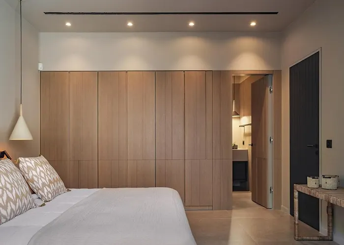 Beachfront Oneiro With Sea Views פורטו הלי