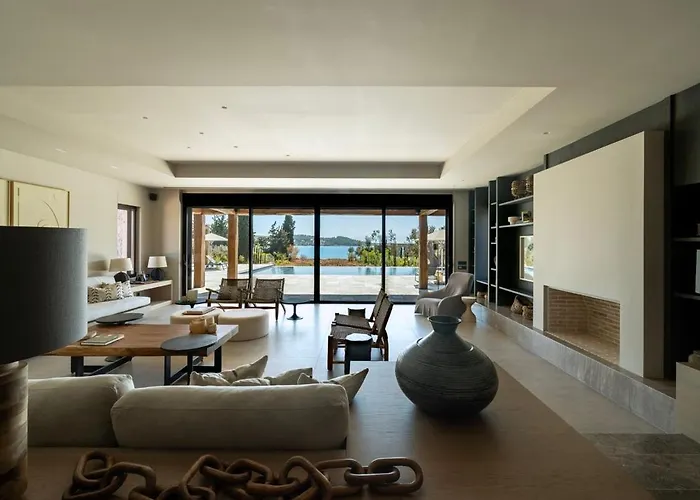 Beachfront Oneiro With Sea Views Villa *