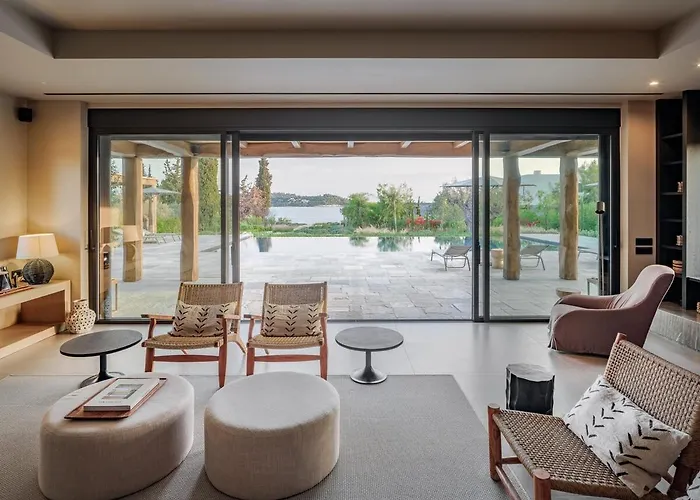 Beachfront Oneiro With Sea Views Villa